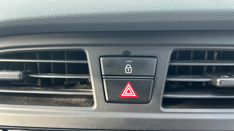 Hyundai i20 1.2 Blue Drive Premium 5dr Petrol Hatchback